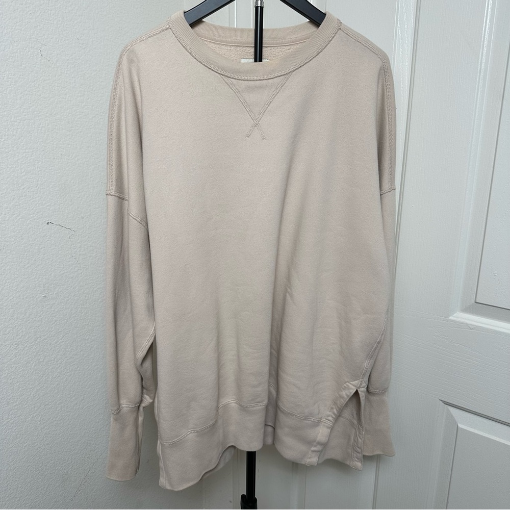 Split-Hem Tunic Crew Sweatshirt - Picture 2 of 6